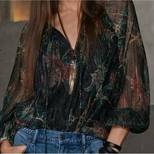 Johnny Was Evelina Metallic Blouse SzM NWOT